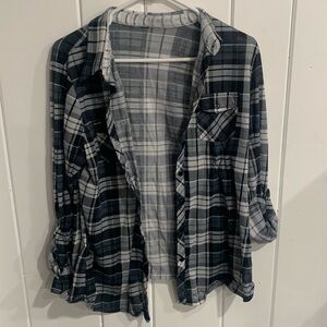Gray/Black/White Plaid Flannel W/Lace Collar Accent